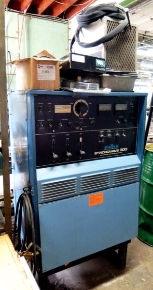 Miller Synchrowave 300 AC/DC Gas Tungsten-Arcor Shielded Metal Arc Welding Power Supply Miller Synchrowave 300 AC/DC Gas Tungsten-Arcor Shielded Metal Arc Welding Power Supply